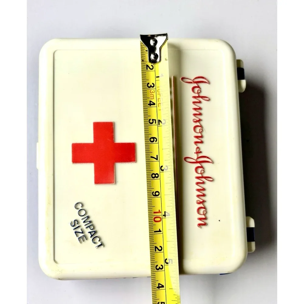 Vintage 1986 Johnson & Johnson Compact First Aid Kit Plastic Case Box Code 8107